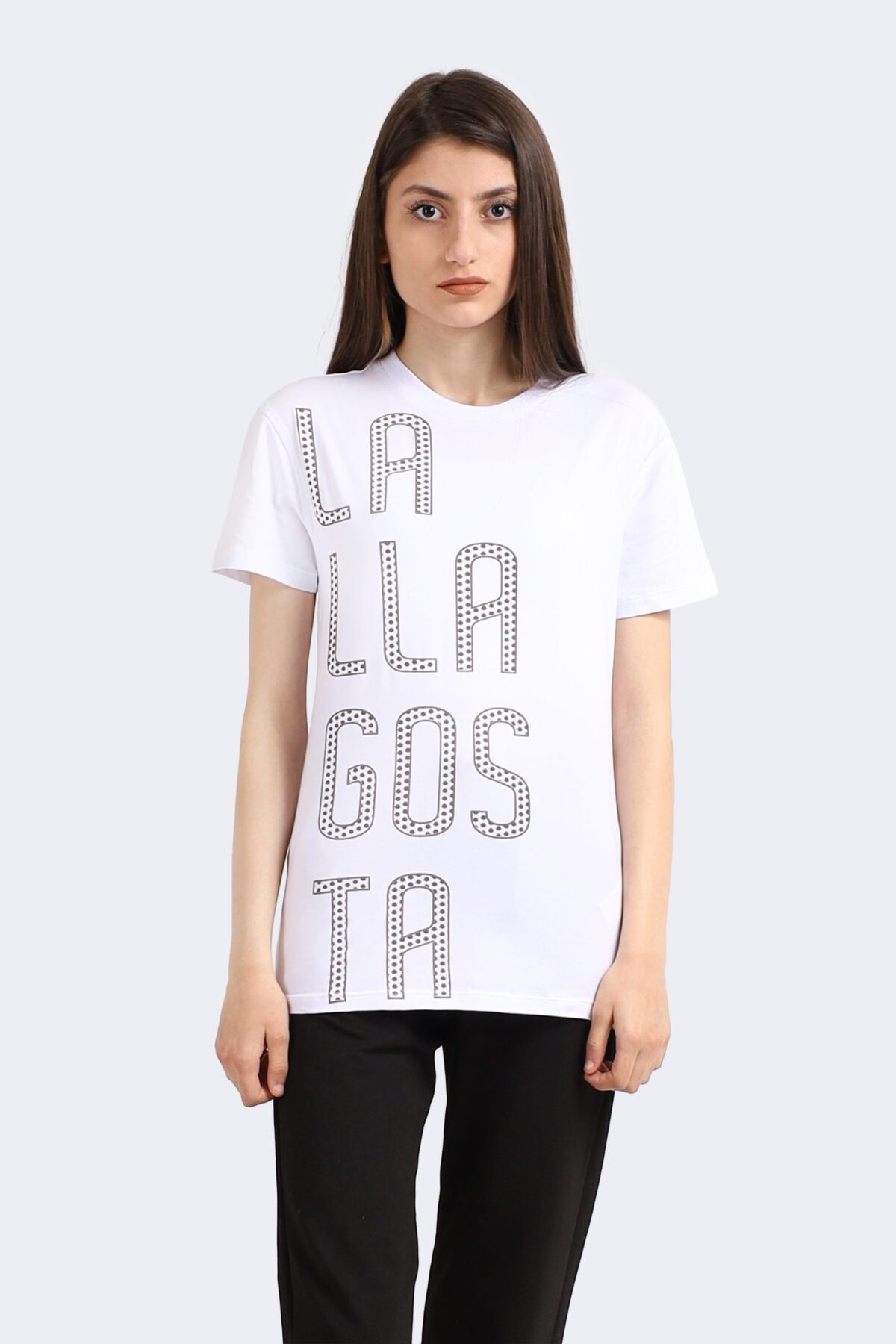 10023b201_p8zayixoglj2hdno-scaled-1.jpg Iconic embroidered T-shirt - Image 1