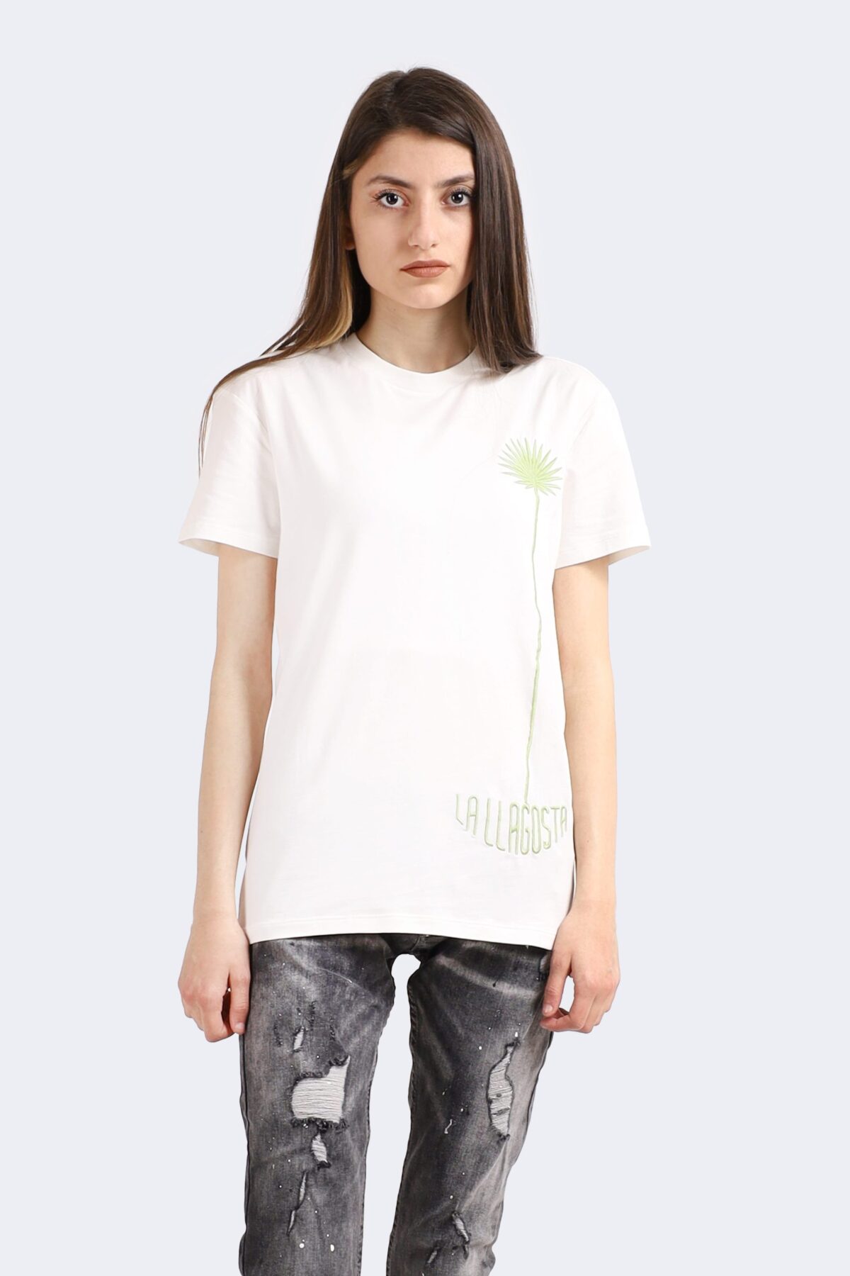 10027b209_qkad3tsck4fpjhta-scaled-1.jpg Iconic logo embroidered t-shirt - Image 1
