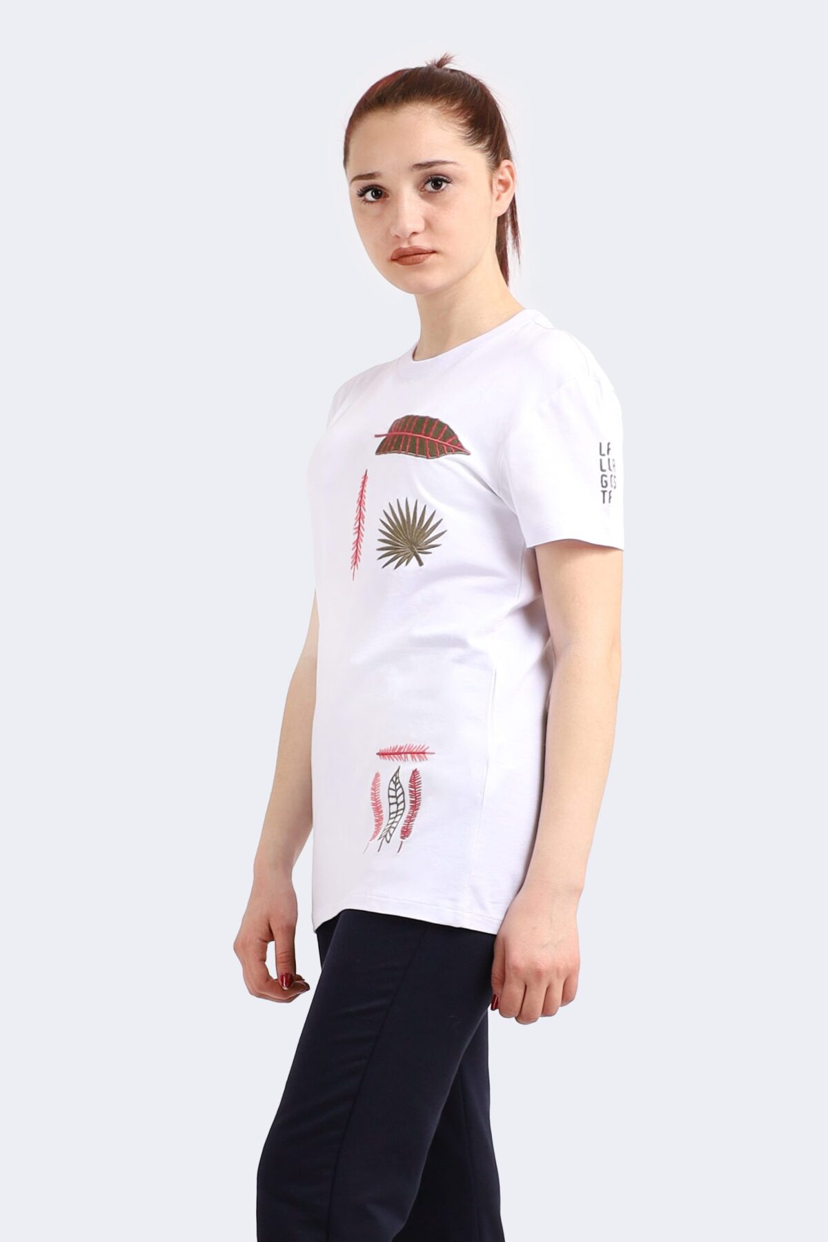Embroidered Leaf Pattern Women's T-Shirt - Image 3