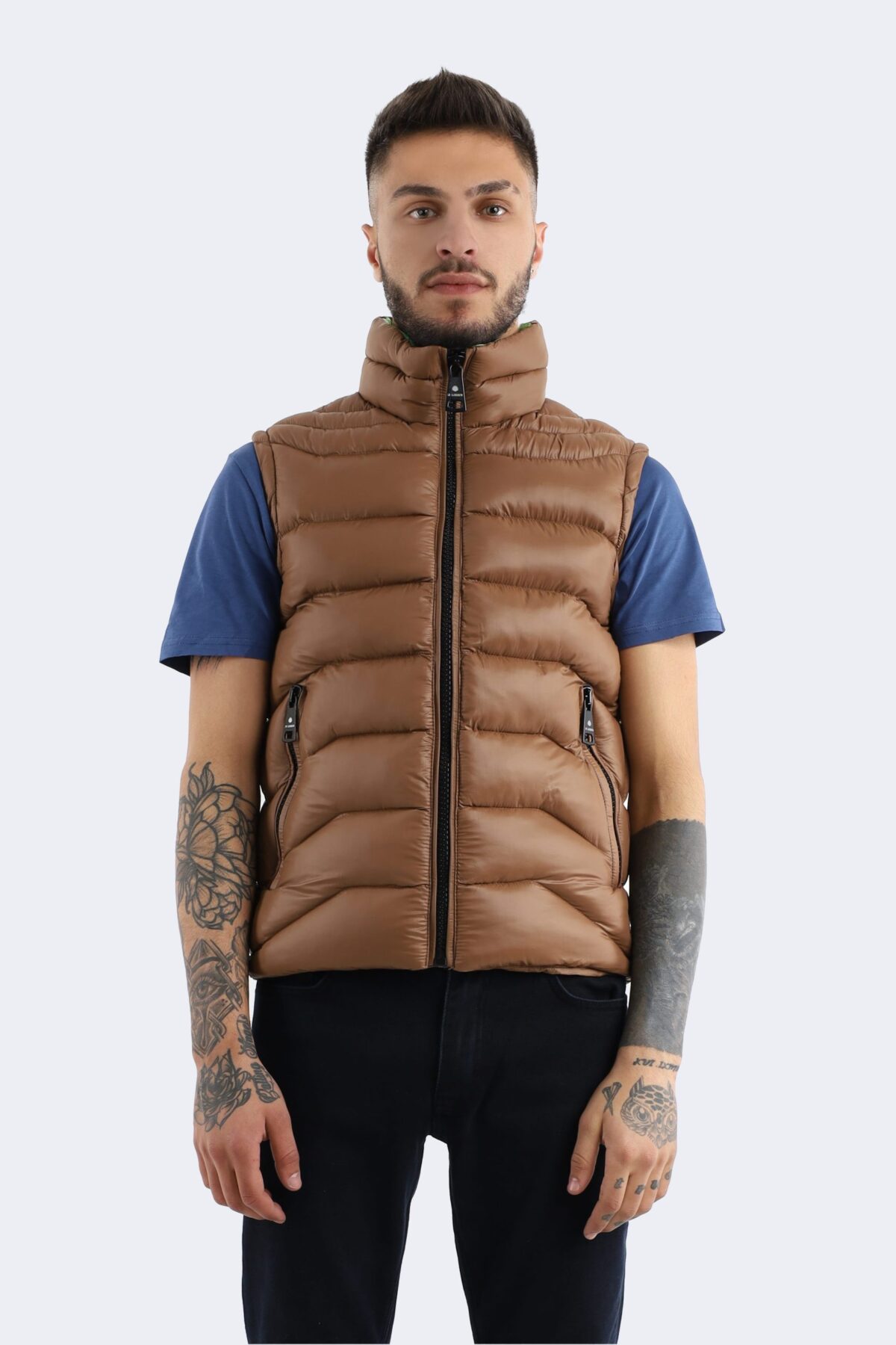 13001209_53nr6prhi4rsmwzv-scaled-1.jpg Lightweight Shiny Feather down vest - Image 1