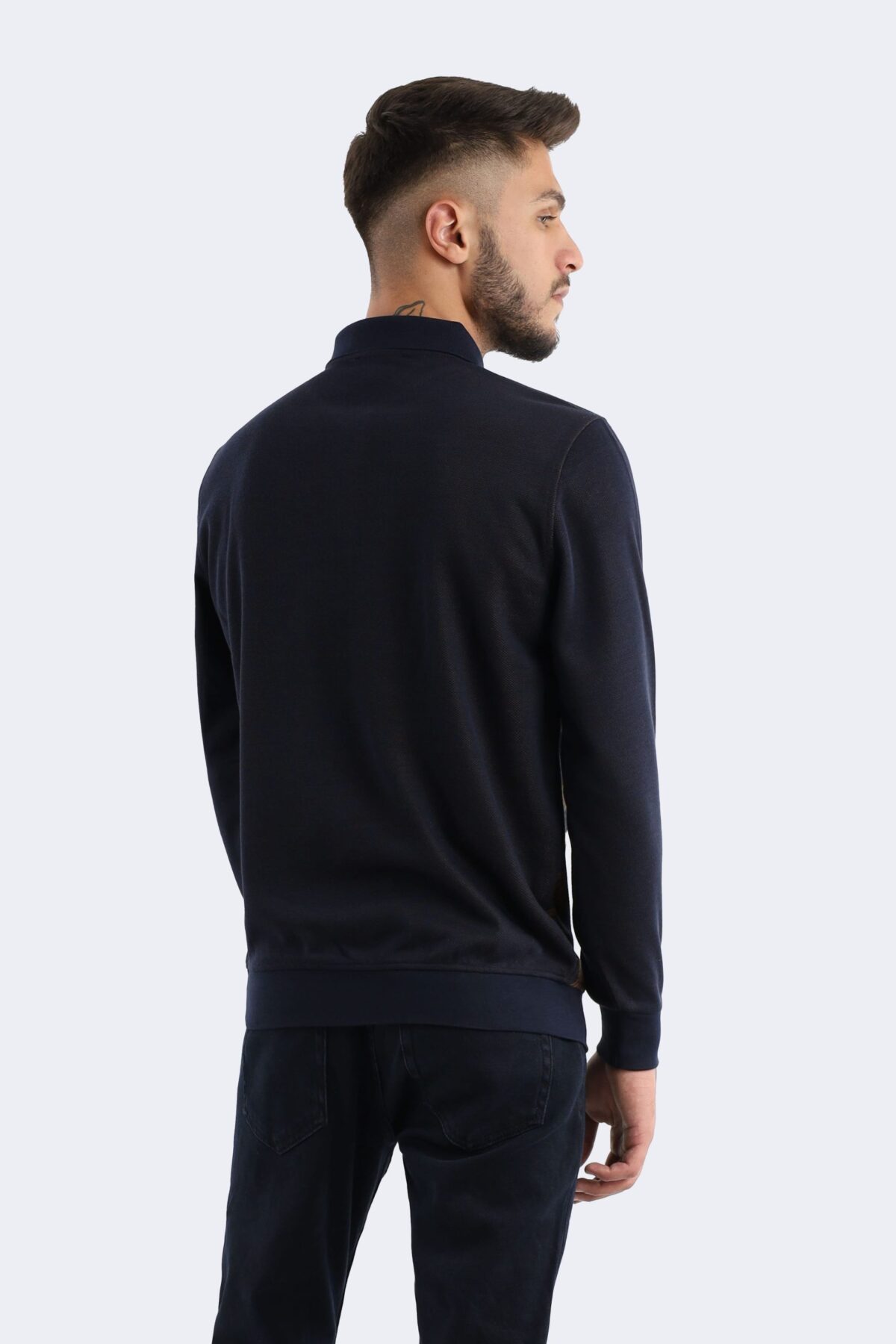 Wool blend knitwear with square pattern - Image 3