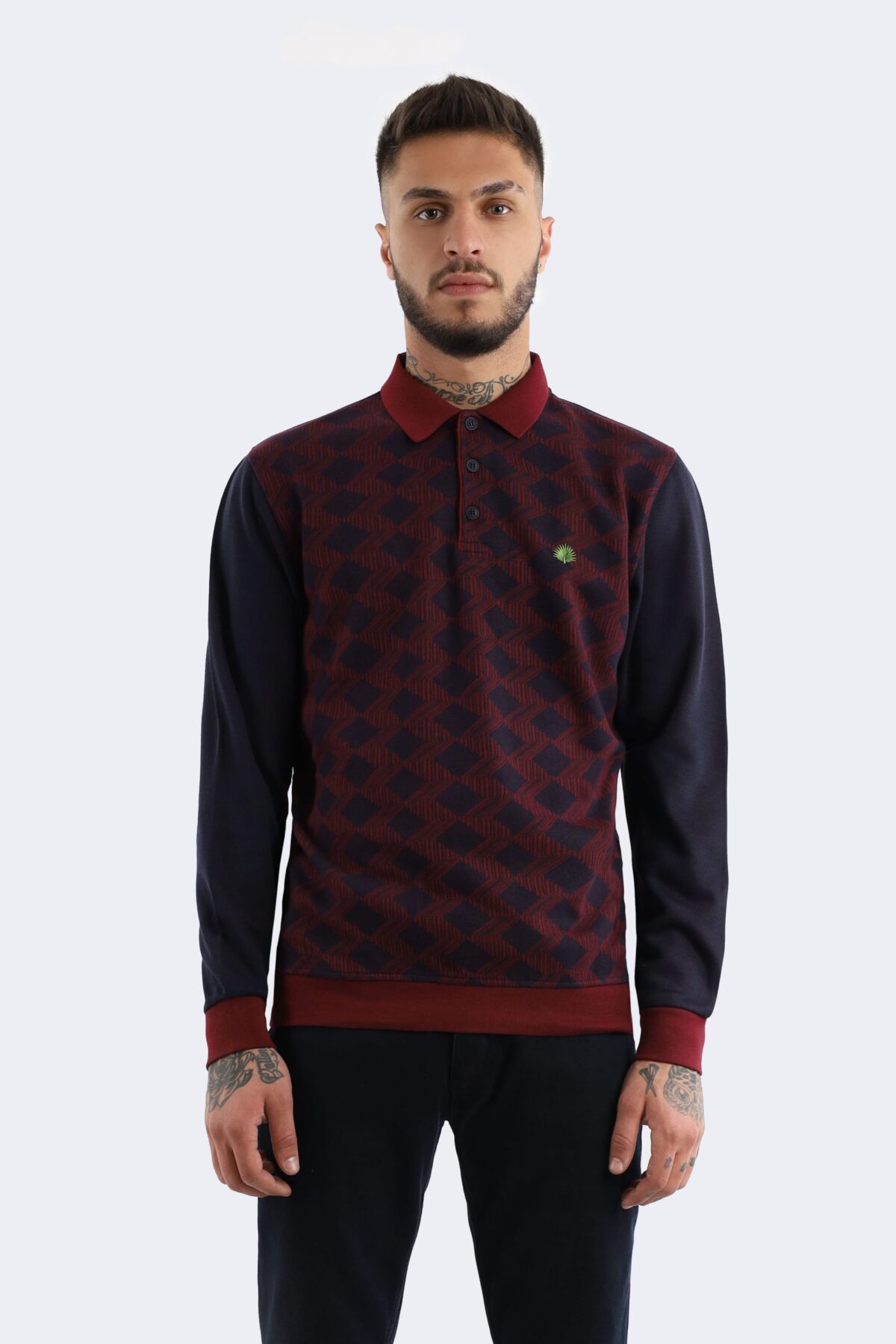 Wool blend knitwear with square pattern - Image 1