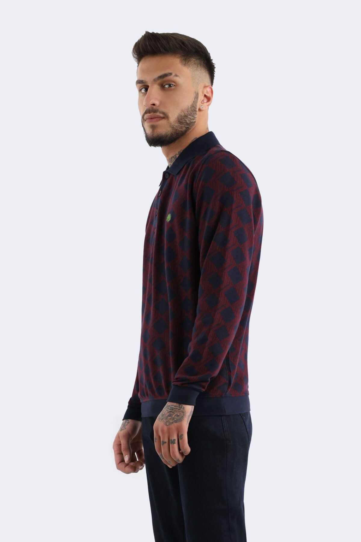 Wool blend knitwear with square pattern - Image 2