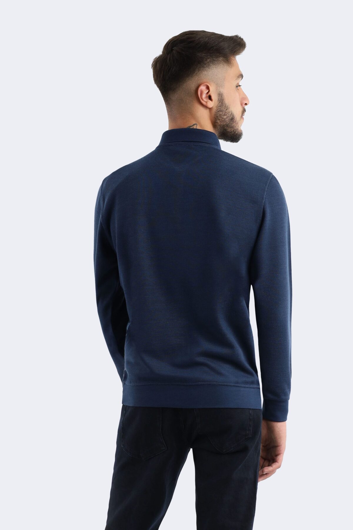 Wool blend knitwear with square pattern - Image 3