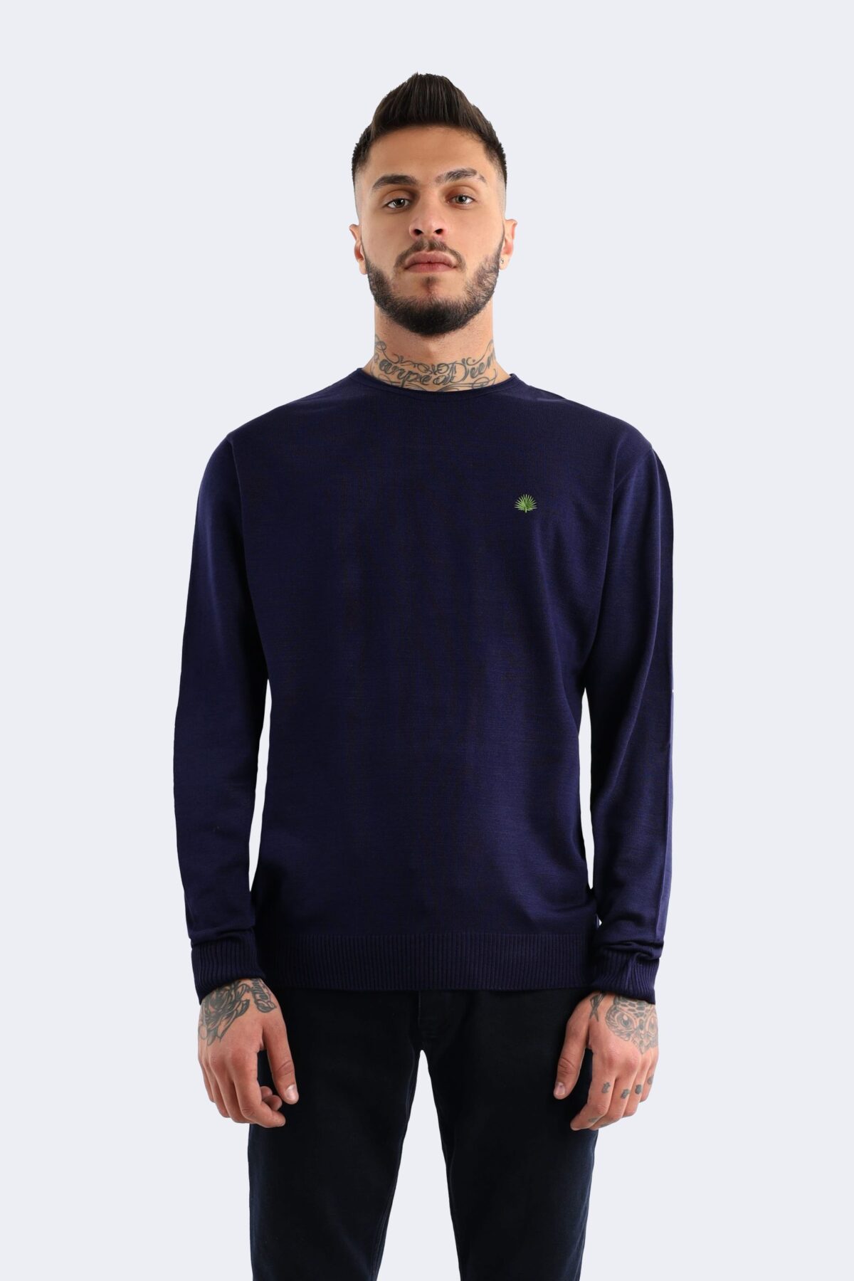 250002031_uzze9vt9ebrh9dsa-scaled-1.jpg Classic men's knitwear - Image 1