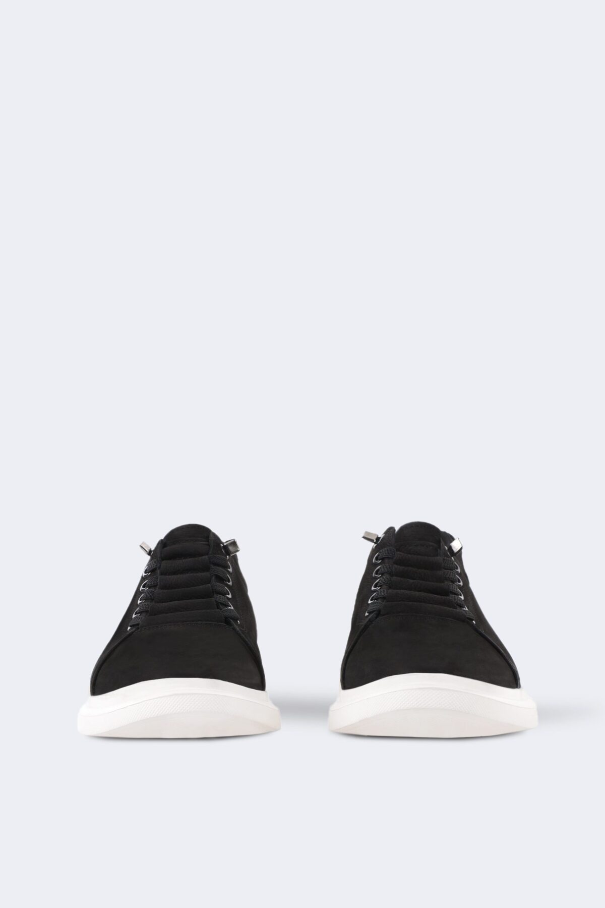 Classic Men's Sneakers - Image 2