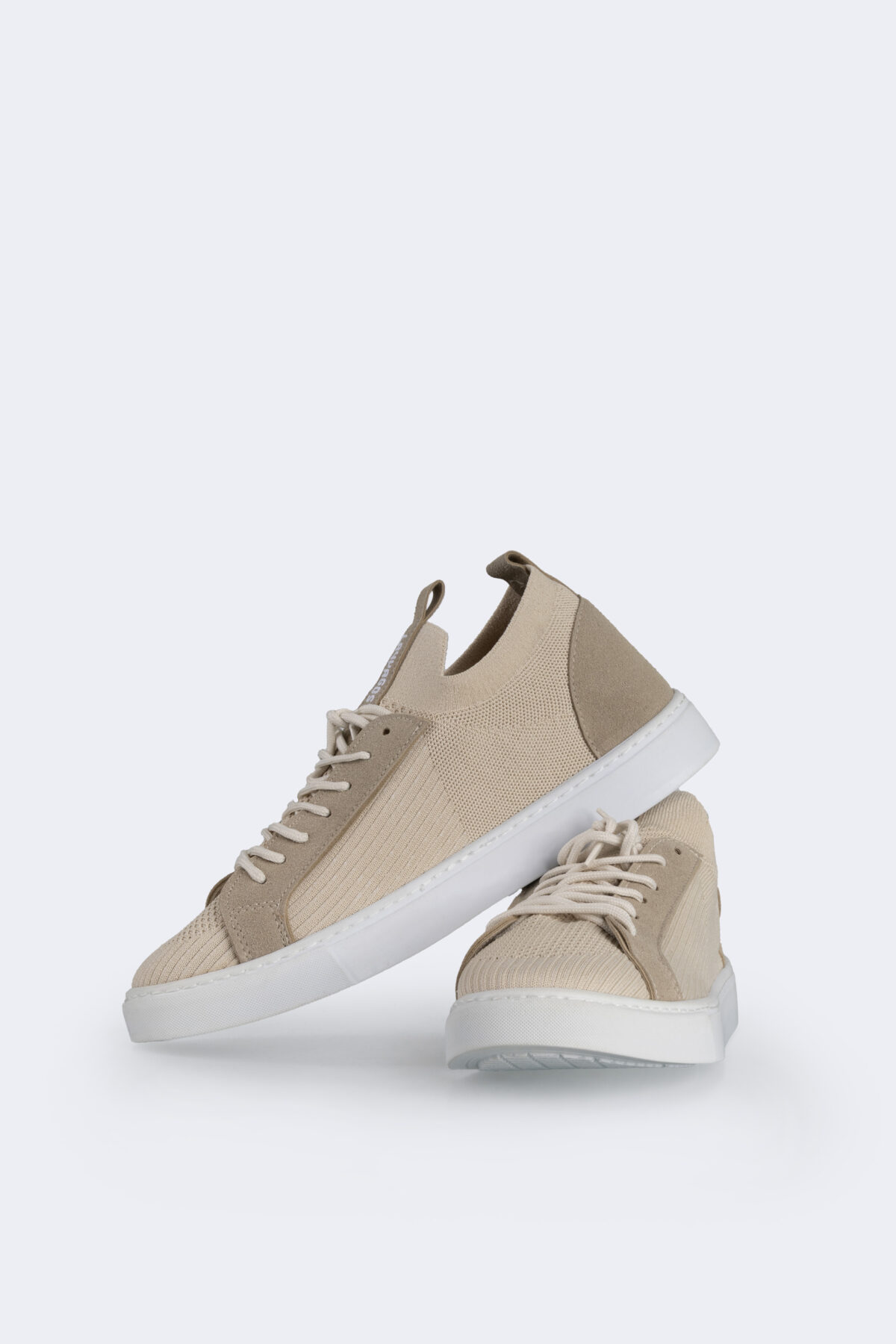 Layyagosta Knit Fusion Sports Shoe - Image 1