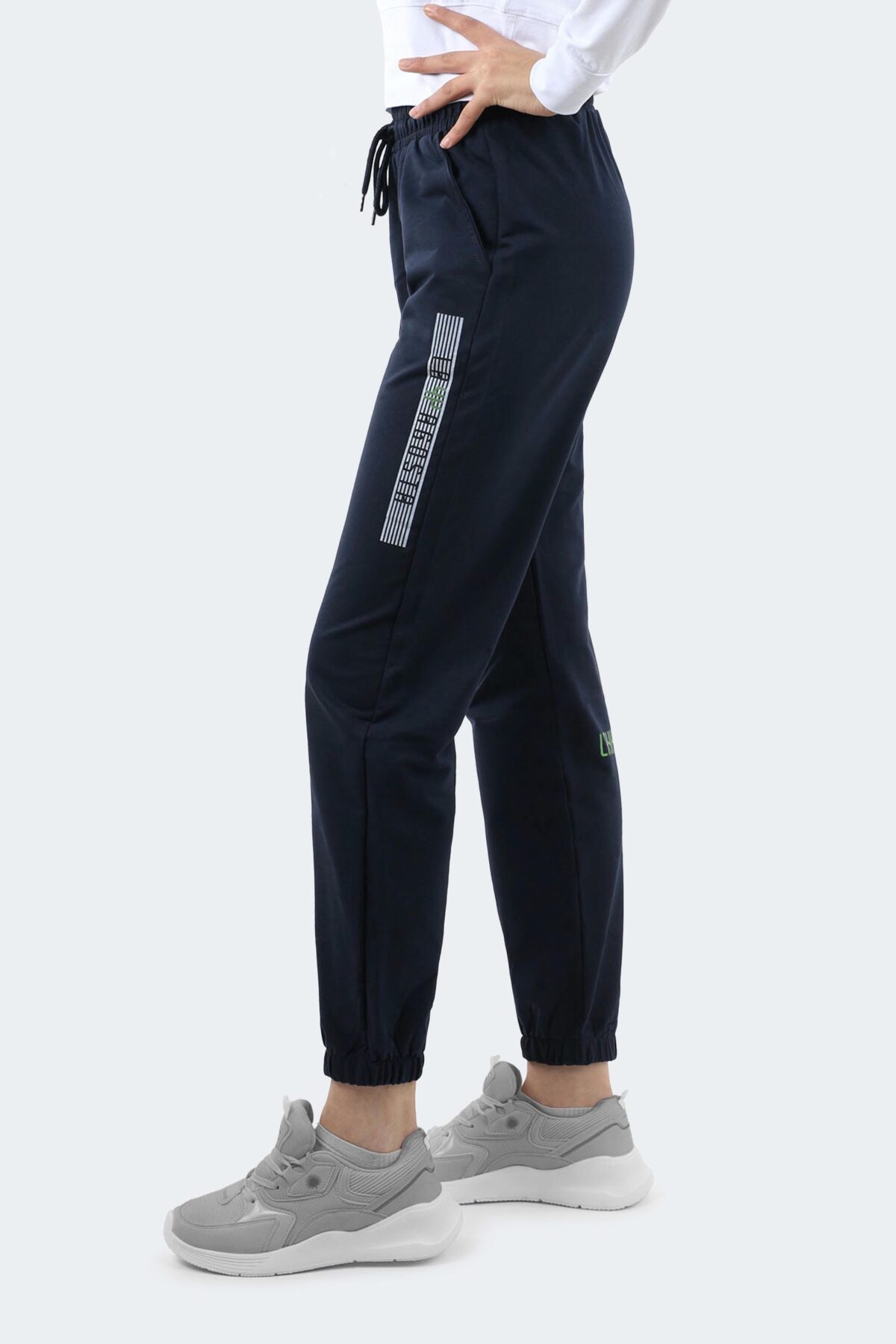 Women's Graphic Print Jogger Pants - Image 3